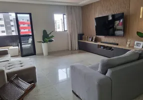 Foto 1 de Apartamento com 3 Quartos à venda, 136m² em Ponta Verde, Maceió