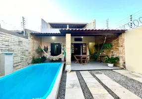 Foto 1 de Casa com 3 Quartos à venda, 100m² em Balneário de Carapebus, Serra