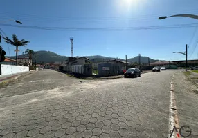 Foto 1 de Lote/Terreno à venda, 617m² em Rio Caveiras, Biguaçu