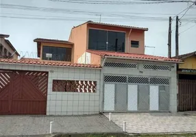 Foto 1 de Sobrado com 4 Quartos à venda, 160m² em Agenor de Campos, Mongaguá