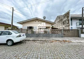 Foto 1 de Casa com 4 Quartos à venda, 200m² em Santa Rita, Brusque