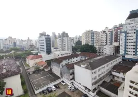 Foto 1 de Apartamento com 3 Quartos à venda, 90m² em Centro, Florianópolis