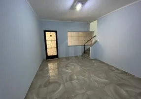 Foto 1 de Casa com 3 Quartos para alugar, 200m² em Pestana, Osasco