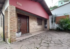 Foto 1 de Casa com 2 Quartos à venda, 235m² em Cavalhada, Porto Alegre