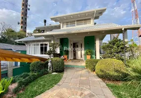 Foto 1 de Casa com 3 Quartos à venda, 485m² em Floresta, Gramado