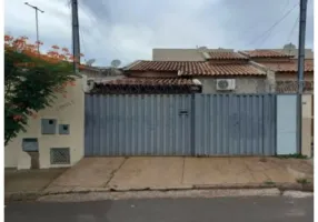 Foto 1 de Casa com 2 Quartos à venda, 91m² em Universitário, Uberaba