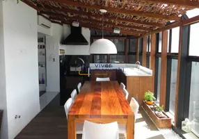 Foto 1 de Apartamento com 4 Quartos à venda, 237m² em Panamby, São Paulo