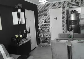 Foto 1 de Apartamento com 2 Quartos à venda, 47m² em Jardim Marilu, Carapicuíba