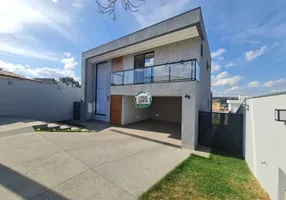 Foto 1 de Casa de Condomínio com 4 Quartos à venda, 288m² em Condominio Rosa dos Ventos, Vespasiano