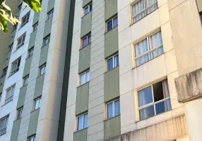 Foto 1 de Apartamento com 3 Quartos à venda, 58m² em Champagnat, Londrina