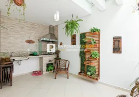 Foto 1 de Casa com 3 Quartos à venda, 240m² em Nova Petrópolis, São Bernardo do Campo