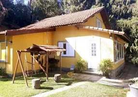 Foto 1 de Casa com 3 Quartos à venda, 196m² em Golfe, Teresópolis