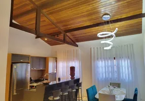 Foto 1 de Casa com 4 Quartos à venda, 200m² em Nova Atibaia, Atibaia