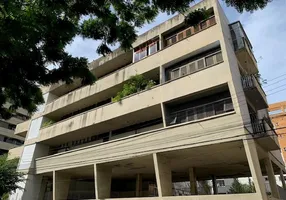 Foto 1 de Apartamento com 2 Quartos para alugar, 130m² em Meireles, Fortaleza