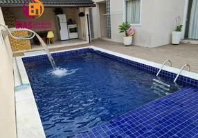 Foto 1 de Casa com 4 Quartos à venda, 250m² em Recreio Ipitanga, Lauro de Freitas