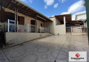 Foto 1 de Casa com 3 Quartos à venda, 180m² em Floramar, Belo Horizonte