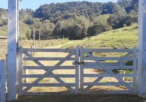 Foto 1 de Fazenda/Sítio com 2 Quartos à venda, 48m² em , Ibitiúra de Minas