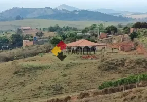 Foto 1 de Fazenda/Sítio com 3 Quartos à venda, 150m² em , Jacutinga