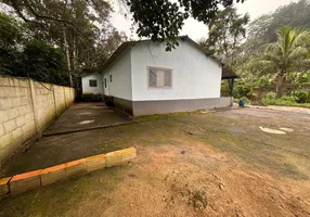 Foto 1 de Fazenda/Sítio com 3 Quartos à venda, 143m² em Zona Rural, Itariri