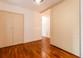 Foto 1 de Apartamento com 3 Quartos à venda, 130m² em Santa Cecília, São Paulo