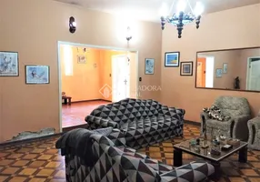 Foto 1 de Casa com 3 Quartos para alugar, 450m² em Medianeira, Porto Alegre