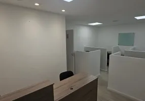 Foto 1 de Sala Comercial com 4 Quartos para alugar, 61m² em Vila Isabel, Rio de Janeiro