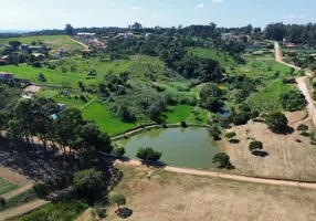 Foto 1 de Fazenda/Sítio com 3 Quartos à venda, 1000m² em Chácaras Três Lagoinhas, Mairinque