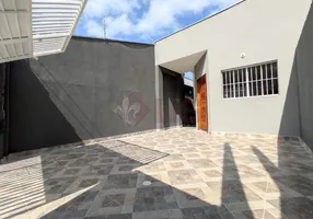 Foto 1 de Casa com 2 Quartos à venda, 65m² em Massaguaçu, Caraguatatuba