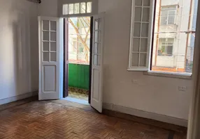 Foto 1 de Sobrado com 2 Quartos à venda, 100m² em Bom Retiro, São Paulo