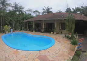 Foto 1 de Fazenda/Sítio com 4 Quartos para alugar, 240m² em Barra do Rio Molha, Jaraguá do Sul