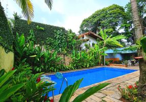 Foto 1 de Casa com 4 Quartos para venda ou aluguel, 400m² em Jardim Morumbi, São Paulo