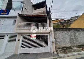 Foto 1 de Sobrado com 4 Quartos à venda, 220m² em Jardim Ana Estela, Carapicuíba