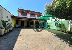 Foto 1 de Sobrado com 3 Quartos à venda, 264m² em Vila Elza, Sorocaba