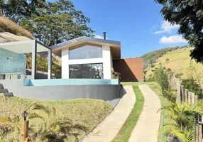 Foto 1 de Casa com 3 Quartos à venda, 2500m² em Secretário, Petrópolis