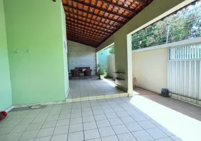 Foto 1 de Casa com 4 Quartos para alugar, 282m² em Cohafuma, São Luís
