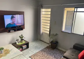 Foto 1 de Apartamento com 2 Quartos à venda, 40m² em Justinópolis, Ribeirão das Neves