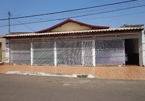 Foto 1 de Casa com 3 Quartos à venda, 393m² em Parque Oeste Industrial, Goiânia