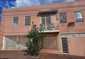 Foto 1 de Casa com 1 Quarto para alugar, 71m² em Vila Tibério, Ribeirão Preto