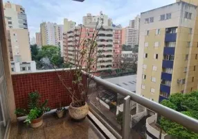 Foto 1 de Apartamento com 4 Quartos à venda, 27m² em Centro, Londrina