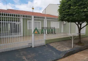 Foto 1 de Casa com 3 Quartos à venda, 97m² em Lagoa Dourada, Londrina