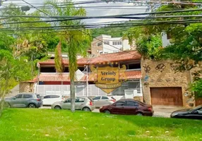 Foto 1 de Ponto Comercial para alugar, 424m² em Charitas, Niterói