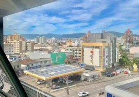 Foto 1 de Sala Comercial para alugar, 29m² em Estreito, Florianópolis