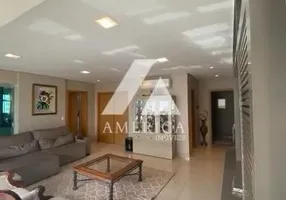 Foto 1 de Apartamento com 4 Quartos à venda, 210m² em Duque de Caxias, Cuiabá