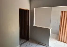 Foto 1 de Casa com 2 Quartos para venda ou aluguel, 75m² em Periperi, Salvador