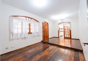 Foto 1 de Sobrado com 3 Quartos à venda, 226m² em Vila Marari, São Paulo