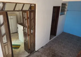 Foto 1 de Apartamento com 2 Quartos à venda, 50m² em Itapuã, Salvador