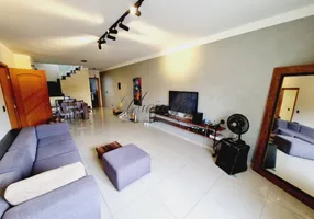 Foto 1 de Sobrado com 3 Quartos à venda, 170m² em Vila Gumercindo, São Paulo