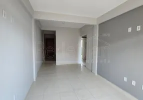 Foto 1 de Apartamento com 2 Quartos à venda, 66m² em Loteamento Bondarovshy, Quatis
