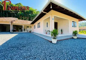 Foto 1 de Casa com 3 Quartos à venda, 179m² em Belchior Alto, Gaspar