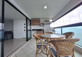 Foto 1 de Apartamento com 3 Quartos para venda ou aluguel, 190m² em Pitangueiras, Guarujá